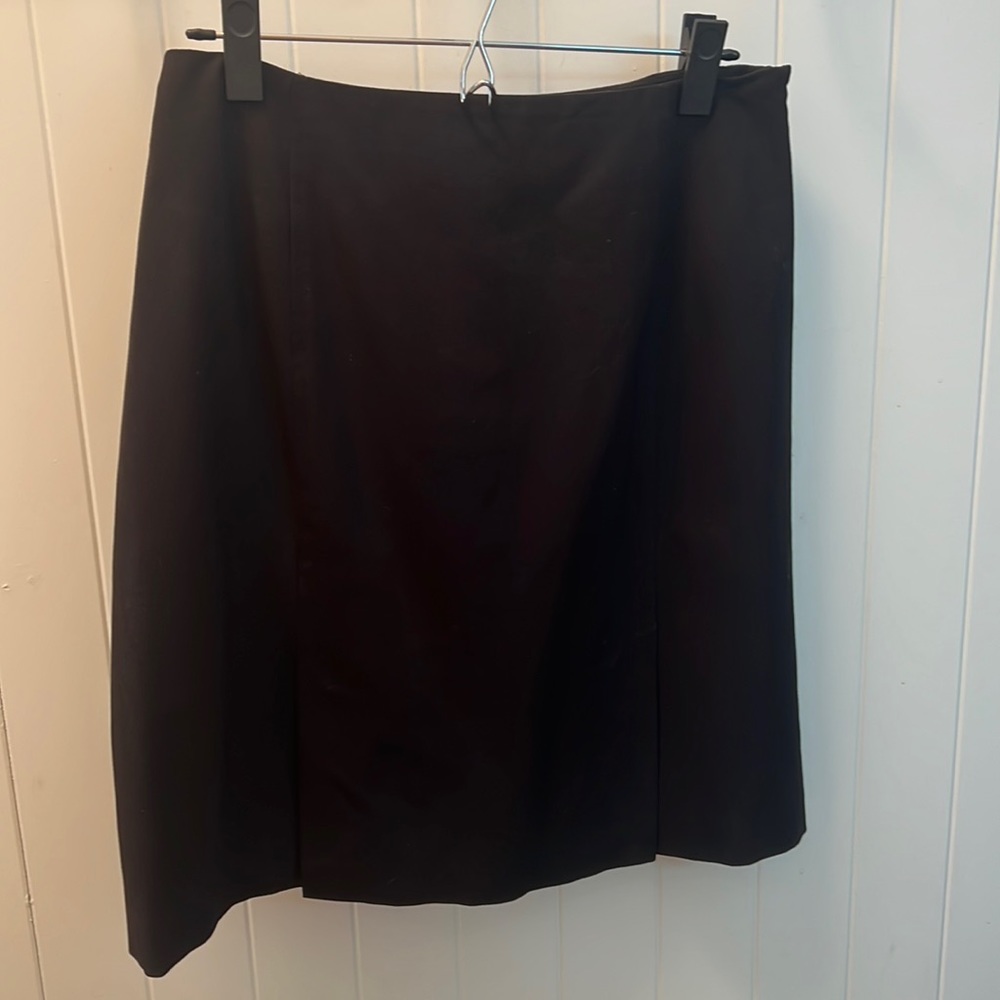 Basic black mini skirt with slits